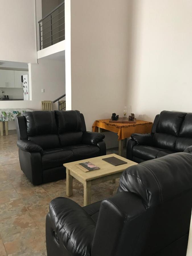 Livivane Guest House Simunye Esterno foto